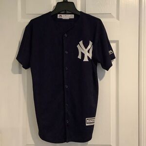 MAJESTIC NY YANKEES Boy’s Genuine Merchandise Aaron Judge Button Down Jersey L